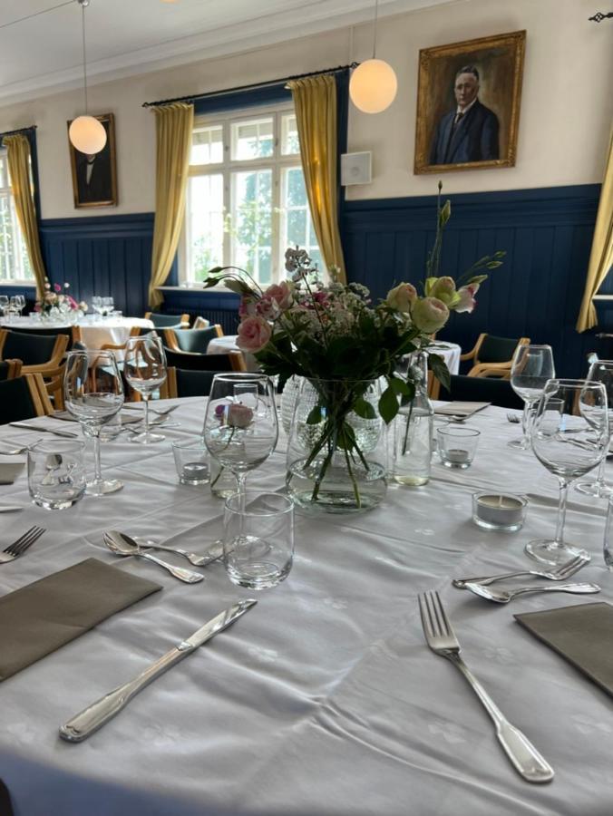 Ovre Sem Gard Hotel Asker Bagian luar foto