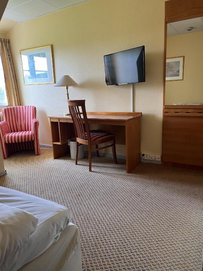 Ovre Sem Gard Hotel Asker Bagian luar foto
