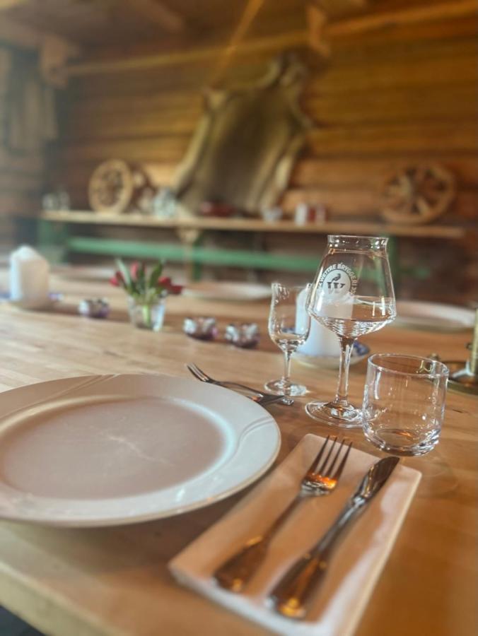 Ovre Sem Gard Hotel Asker Bagian luar foto